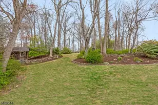 9 Red Hill Rd, Warren Township, NJ 07059 - Photo 2