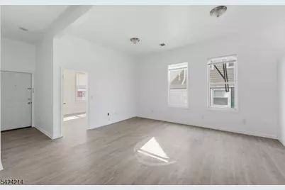 7 Prospect Ter, East Orange, NJ 07017 - Photo 4