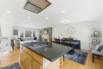 1 Chalen Ct, Pequannock Township, NJ 07444 - Photo 12