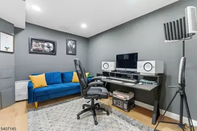 1 Chalen Ct, Pequannock Township, NJ 07444 - Photo 24