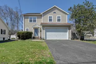 31 Ashwood Ave, Summit, NJ 07901 - Photo 1