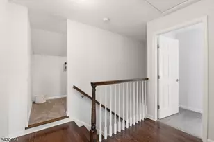 2 Bluffs Ct, Hamburg, NJ 07419 - Photo 24