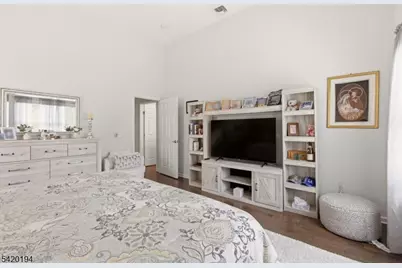 2 Bluffs Ct, Hamburg, NJ 07419 - Photo 20