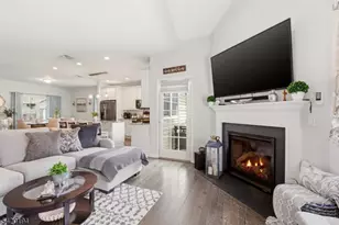 2 Bluffs Ct, Hamburg, NJ 07419 - Photo 8