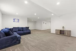 2 Bluffs Ct, Hamburg, NJ 07419 - Photo 32