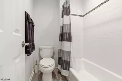 2 Bluffs Ct, Hamburg, NJ 07419 - Photo 30
