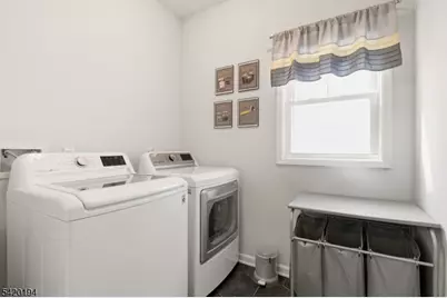2 Bluffs Ct, Hamburg, NJ 07419 - Photo 18