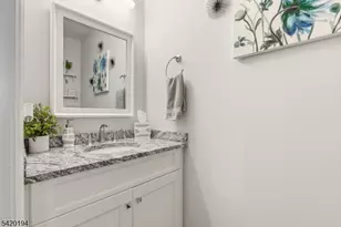 2 Bluffs Ct, Hamburg, NJ 07419 - Photo 16