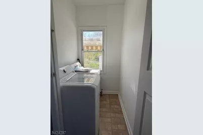 109 W 11th St, Linden, NJ 07036 - Photo 6