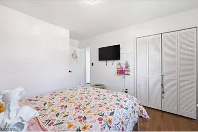 38 Holiday Dr, Hopatcong, NJ 07843 - Photo 22