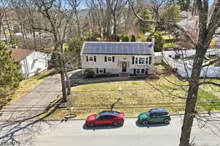 38 Holiday Dr, Hopatcong, NJ 07843 - Photo 2