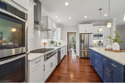 53 Madisonville Rd, Bernards Township, NJ 07920 - Photo 10