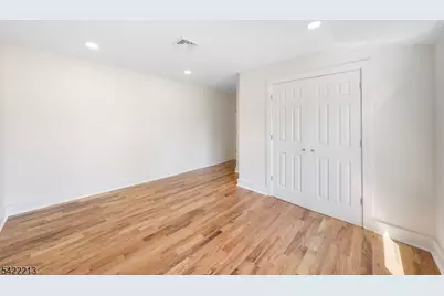 77 Greenbrook Rd, Middlesex, NJ 08846 - Photo 14
