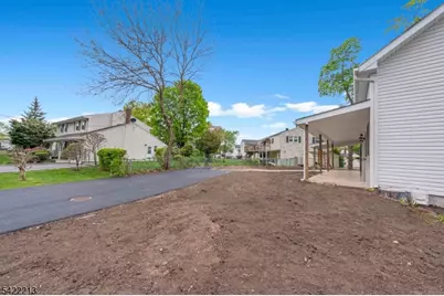 77 Greenbrook Rd, Middlesex, NJ 08846 - Photo 30