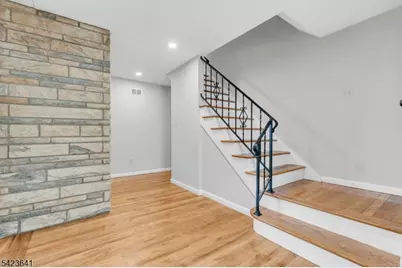 24A Hollywood Ave, Cranford Township, NJ 07016 - Photo 8