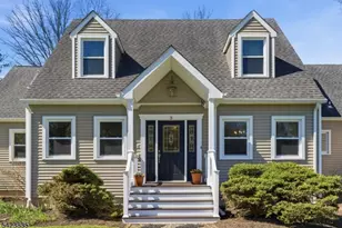 3 Brown Ct, Clinton Township, NJ 08801 - Photo 4