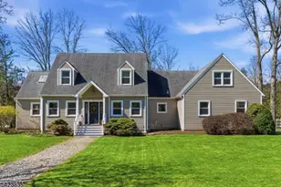3 Brown Ct, Clinton Township, NJ 08801 - Photo 2