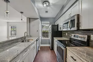 3108 Schindler Ln, Wayne Twp., NJ 07470 - Photo 8