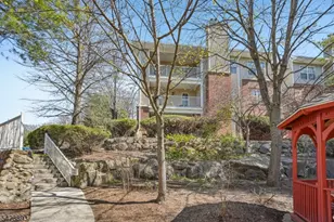 3108 Schindler Ln, Wayne Twp., NJ 07470 - Photo 20