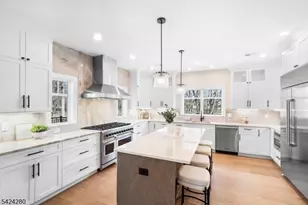 9 Brookside Dr, Warren Township, NJ 07059 - Photo 2