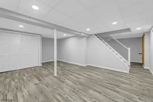 16 Maple Hill Rd, Clifton, NJ 07013 - Photo 30