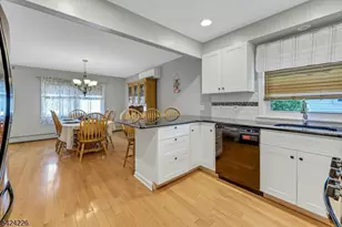 16 Maple Hill Rd, Clifton, NJ 07013 - Photo 8