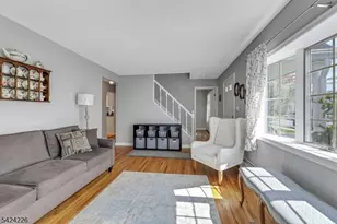 16 Maple Hill Rd, Clifton, NJ 07013 - Photo 4