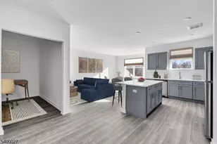 9U-214 Hellers Ln, Jefferson Township, NJ 07849 - Photo 4