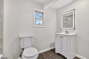 562 Tremont Ave, Orange, NJ 07050 - Photo 26