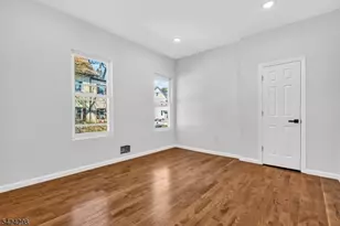 562 Tremont Ave, Orange, NJ 07050 - Photo 12