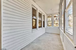 562 Tremont Ave, Orange, NJ 07050 - Photo 30