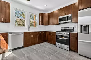 562 Tremont Ave, Orange, NJ 07050 - Photo 8