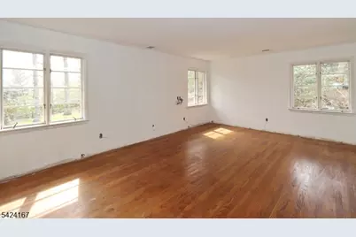 1495 Fox Trl, Mountainside, NJ 07092 - Photo 24
