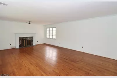 1495 Fox Trl, Mountainside, NJ 07092 - Photo 12