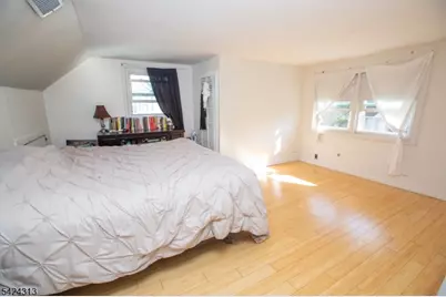 12 Central Ave, Pompton Lakes, NJ 07442 - Photo 10