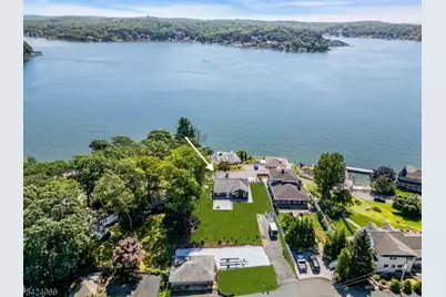 12 Bass Rock Rd, Hopatcong, NJ 07843 - Photo 6