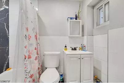 14 Crown St, Bloomfield, NJ 07003 - Photo 4