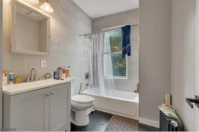 14 Crown St, Bloomfield, NJ 07003 - Photo 8