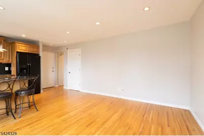 300 Wilson Rd #22C, Springfield, NJ 07081 - Photo 4