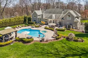 55 Deer Run, Watchung, NJ 07069 - Photo 2