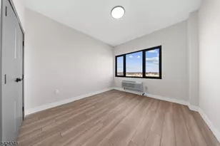 87 Mary St, Paterson, NJ 07503 - Photo 2