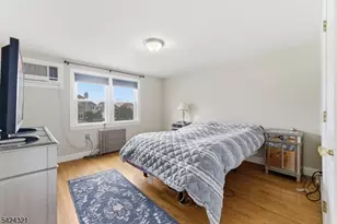 554 Kingsland Ave, Lyndhurst Township, NJ 07071 - Photo 14