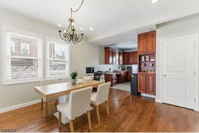 554 Kingsland Ave, Lyndhurst Township, NJ 07071 - Photo 6