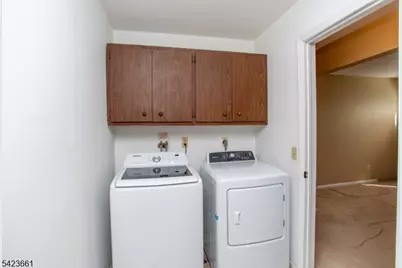 52 Hillside Ct, Union Township, NJ 08809 - Photo 16