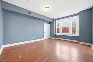 375 6th Ave, Newark, NJ 07107 - Photo 4