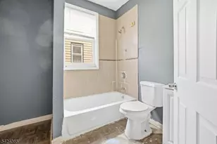 375 6th Ave, Newark, NJ 07107 - Photo 8