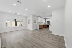 31 St Moritz Pl, Wayne, NJ 07470 - Photo 4