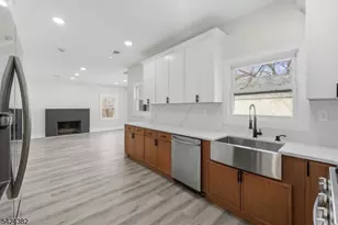 31 St Moritz Pl, Wayne, NJ 07470 - Photo 16