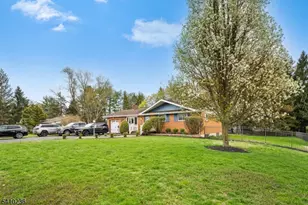 45 Church Rd, Holland Township, NJ 08848 - Photo 2