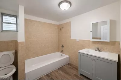 64 N 13th St, Newark, NJ 07107 - Photo 6